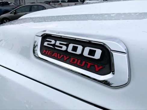 Used 2023 RAM 2500 Tradesman w/ Chrome Appearance Group AWD/4WD image 25