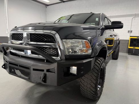 Used 2017 RAM 2500 Tradesman w/ Chrome Appearance Group AWD/4WD image 10