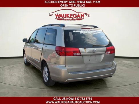 Used 2005 Toyota Sienna LE w/ LE Pkg 6 FWD image 5