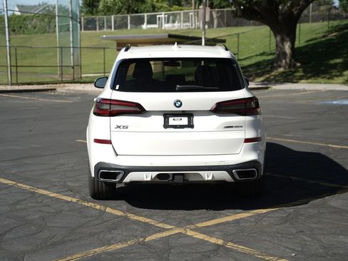 Used 2022 BMW X5 xDrive45e w/ M Sport Package AWD/4WD image 4