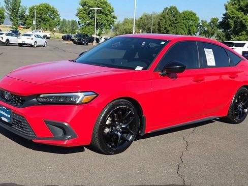 Used 2023 Honda Civic Sport image 4
