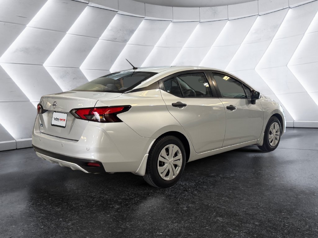 Used 2021 Nissan Versa S FWD image 4