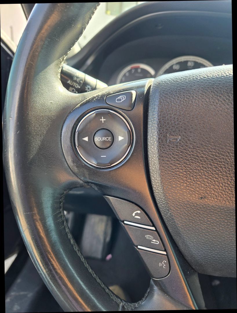 Used 2015 Honda Accord Touring image 20