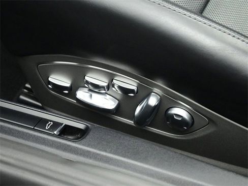 Used 2019 Porsche 911 Turbo S image 25