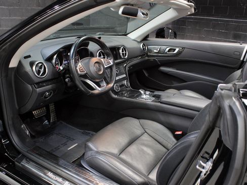 Used 2020 Mercedes-Benz SL 450 image 34