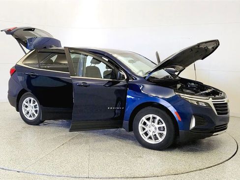 Used 2022 Chevrolet Equinox LT image 9