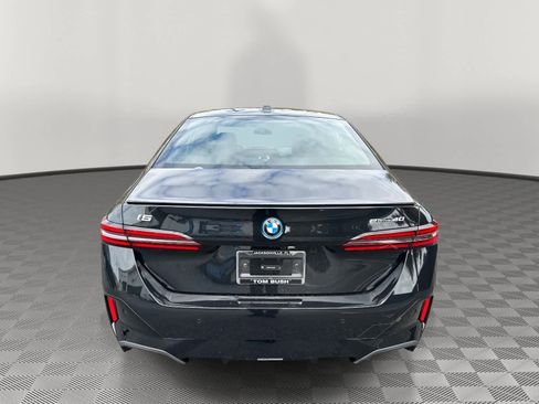New 2026 BMW i5 eDrive40 w/ M Sport Package image 4