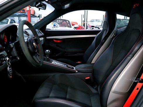 Used 2023 Porsche 718 Cayman GT4 RWD image 24