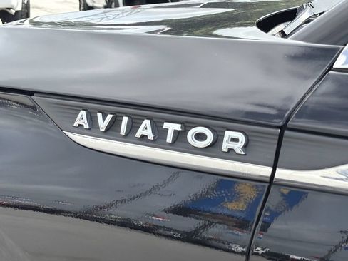 Used 2022 Lincoln Aviator Reserve w/ Equipment Group 201A AWD/4WD image 30