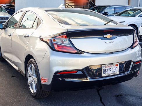 Used 2018 Chevrolet Volt LT w/ Comfort Package image 21