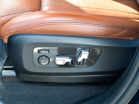 Used 2024 BMW ALPINA XB7 image 19