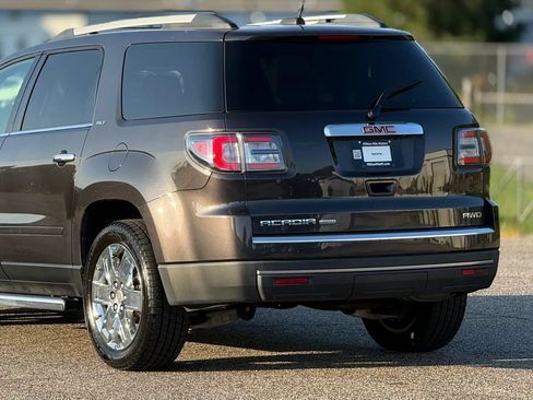 Used 2017 GMC Acadia Limited SLT AWD/4WD image 16