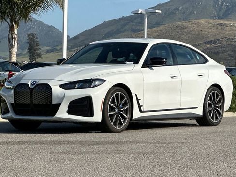 Used 2025 BMW i4 eDrive40 w/ M Sport Package image 7