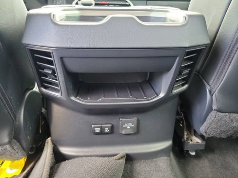 Used 2024 Toyota Tundra Limited w/ Power Package AWD/4WD image 12