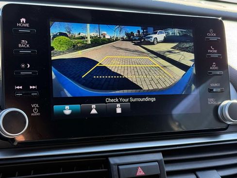 Used 2022 Honda Accord Sport image 18