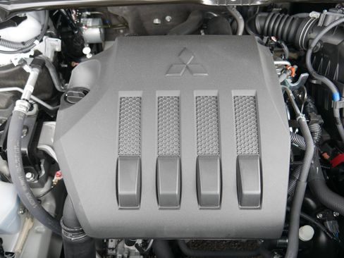 New 2026 Mitsubishi Eclipse Cross SEL image 10