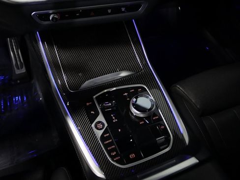 Used 2024 BMW X7 M60i image 46