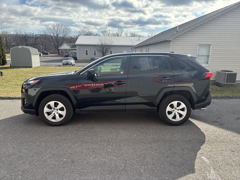 Used 2025 Toyota RAV4 LE image 7