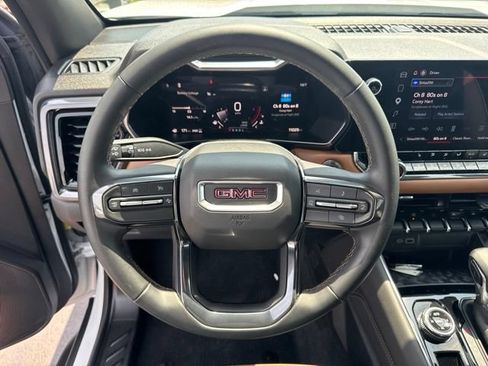 Used 2026 GMC Canyon AT4 AWD/4WD image 12