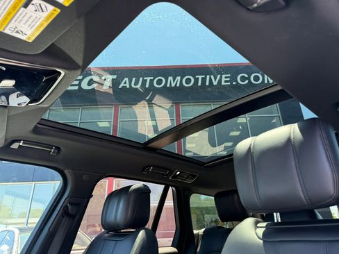 Used 2019 Land Rover Range Rover HSE AWD/4WD image 27