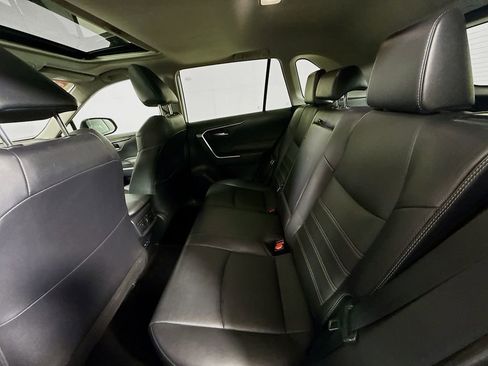 Used 2022 Toyota RAV4 XLE Premium image 23