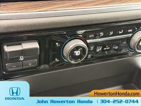 Used 2023 Chevrolet Silverado 1500 RST w/ Z71 Off-Road Package AWD/4WD image 21