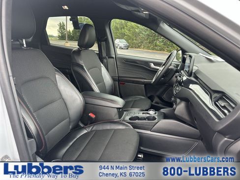 Used 2025 Ford Escape ST-Line FWD image 22