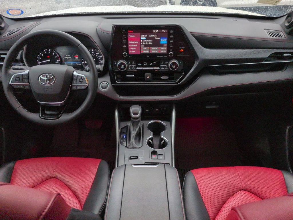 Used 2021 Toyota Highlander XSE FWD image 15