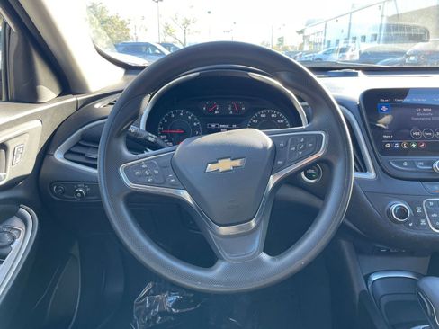 Used 2024 Chevrolet Malibu LT image 28