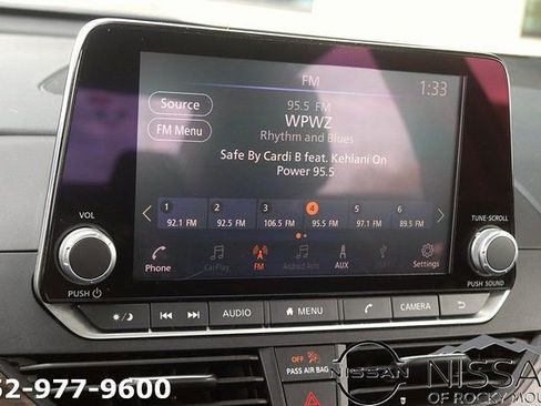 Certified 2024 Nissan Altima 2.5 SV FWD image 27
