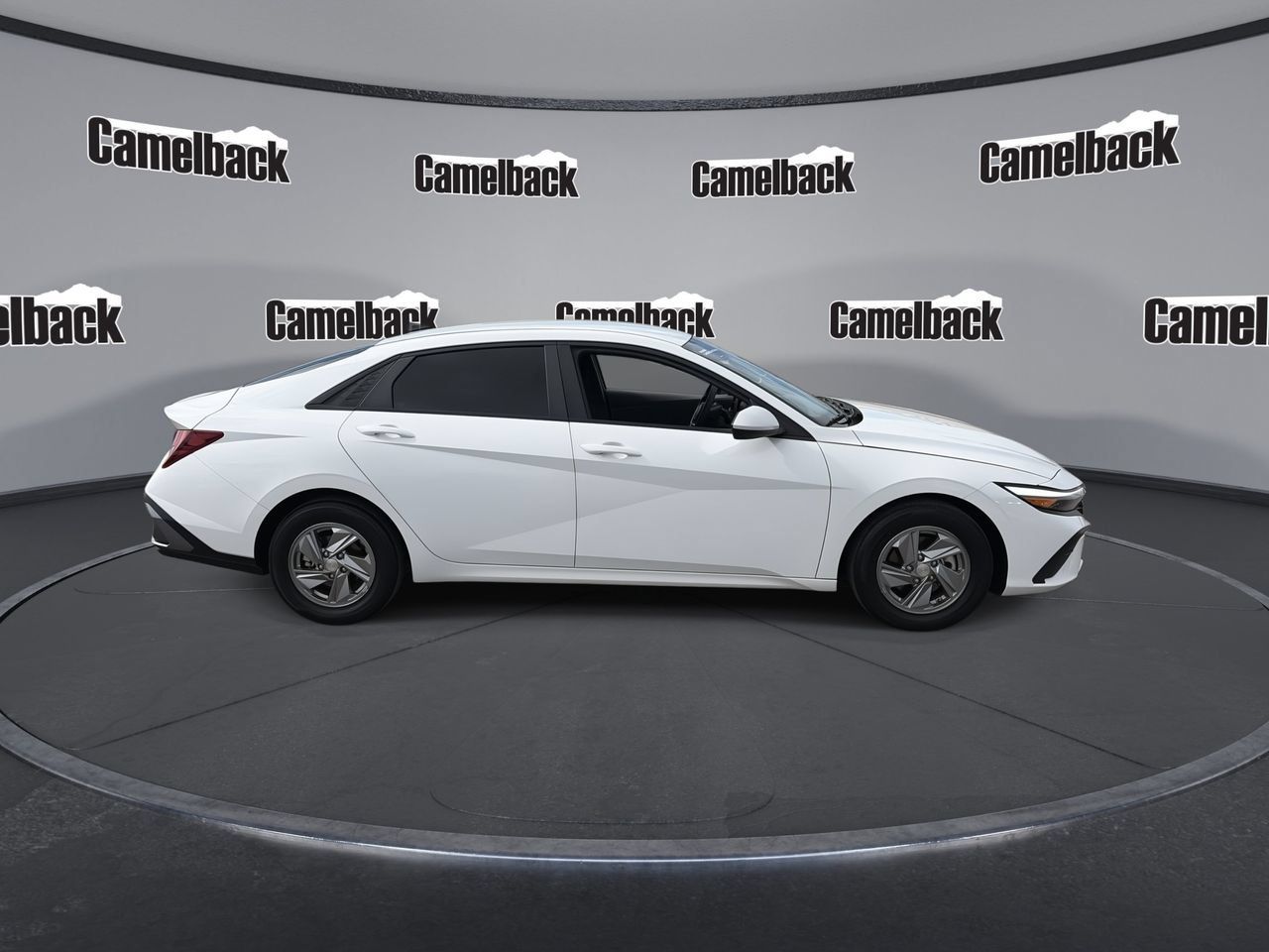 Certified 2024 Hyundai Elantra SE FWD image 8