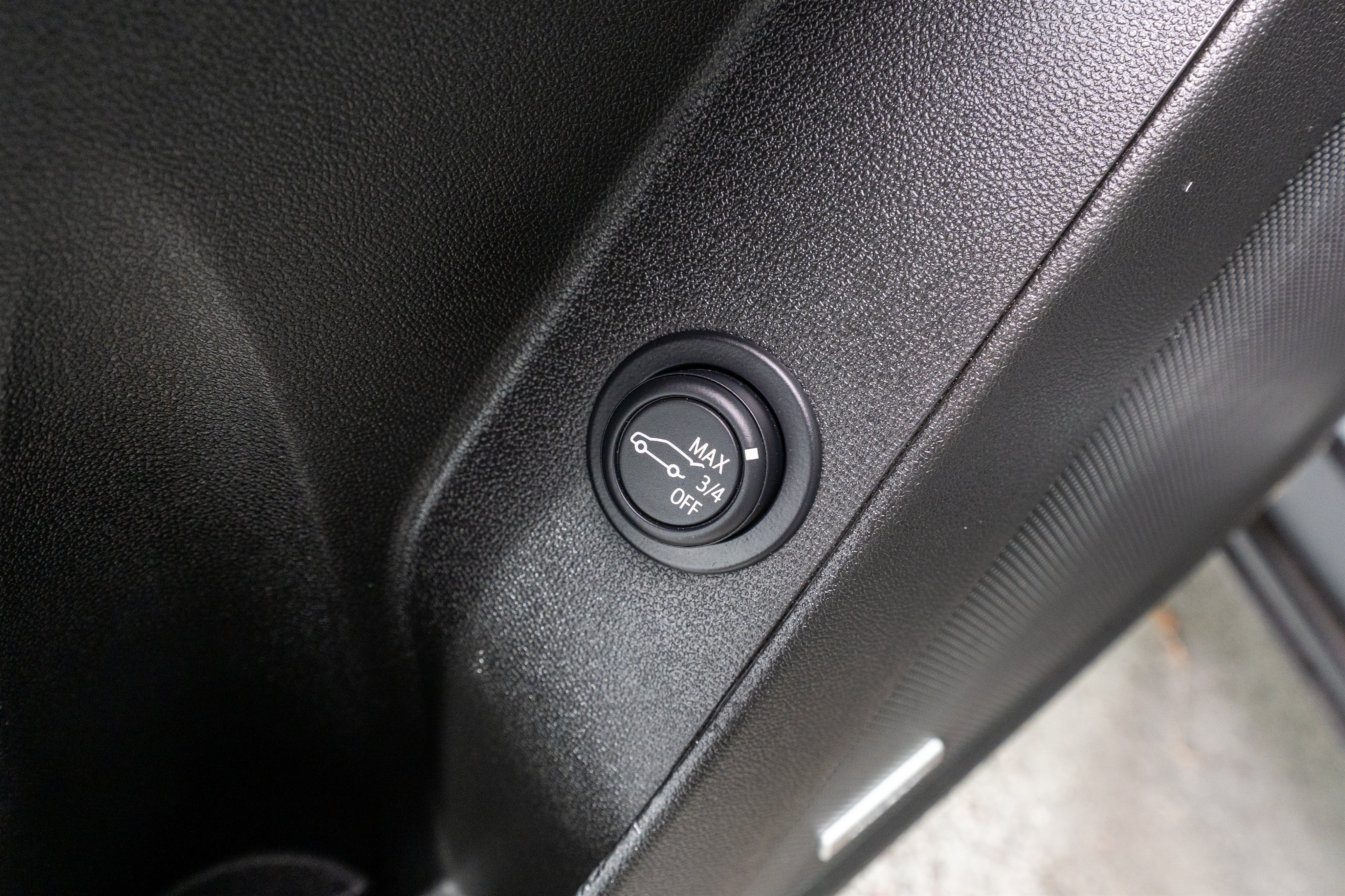 Used 2024 Chevrolet Equinox RS w/ RS Leather Package FWD image 15