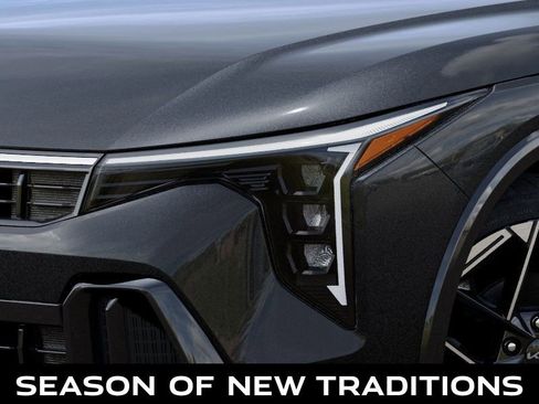 New 2025 Kia K4 GT-Line image 10