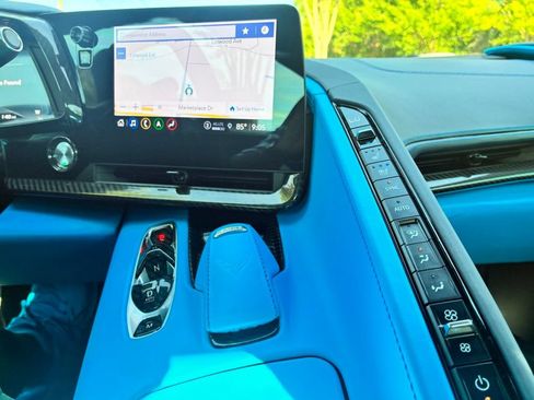 Used 2023 Chevrolet Corvette Stingray Premium Conv w/ Z51 Performance Package RWD image 47