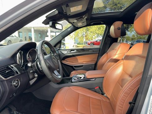 Used 2017 Mercedes-Benz GLS 550 4MATIC image 12