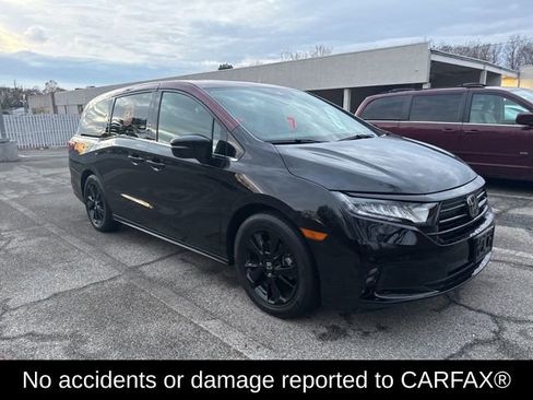 Used 2024 Honda Odyssey Sport image 3