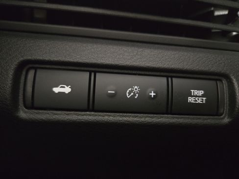 Used 2022 Nissan Altima 2.5 SR FWD image 24