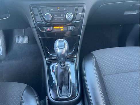 Used 2020 Buick Encore Preferred image 11