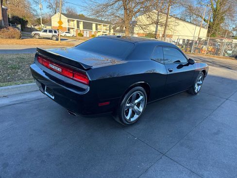 Used 2014 Dodge Challenger R/T Plus image 4