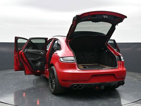 Used 2021 Porsche Macan GTS w/ Sport Chrono Package AWD/4WD image 44