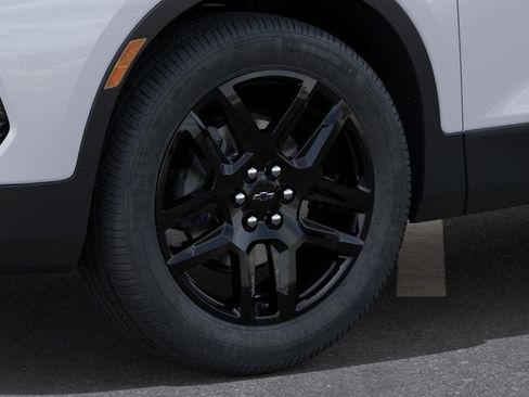 New 2026 Chevrolet Blazer LT FWD image 9