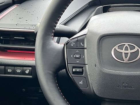 Used 2025 Toyota Prius XSE image 22