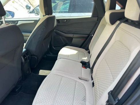 Used 2022 Ford Escape SE w/ Cold Weather Package AWD/4WD image 8