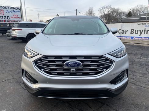 Used 2019 Ford Edge Titanium w/ Equipment Group 301A image 8