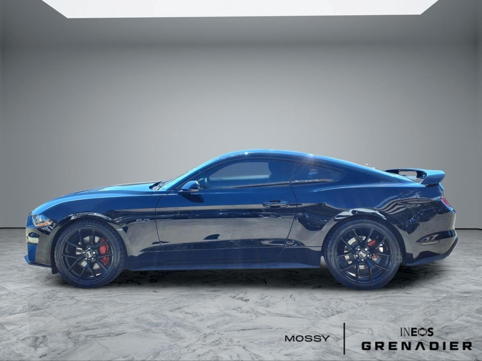 Used 2020 Ford Mustang GT Premium w/ Equipment Group 401A RWD image 5