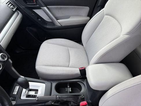 Used 2017 Subaru Forester 2.5i Premium image 14