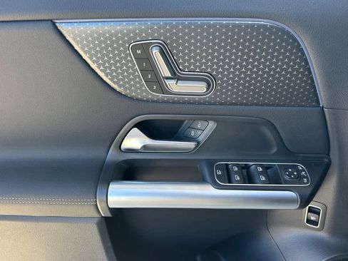 Certified 2025 Mercedes-Benz GLA 250 image 10