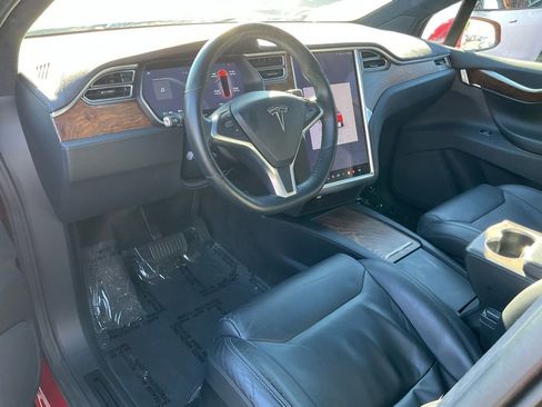 Used 2017 Tesla Model X 75D image 6