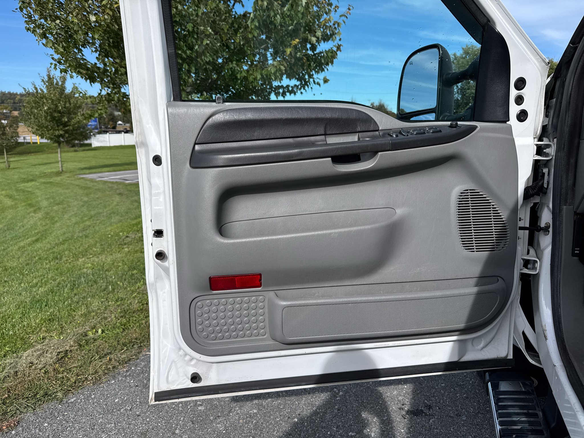 Used 2007 Ford F350 4x4 Crew Cab DRW Super Duty image 27