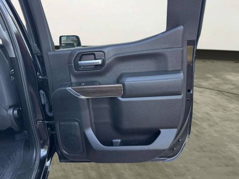 Used 2020 Chevrolet Silverado 1500 LT Trail Boss AWD/4WD image 13